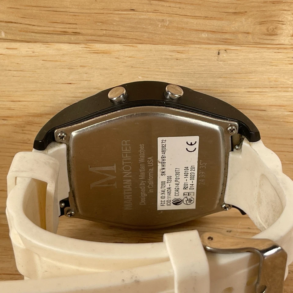 Smartwatch Martian Watches Notifier MN200WBW branco e preto IOS, Android para peça - Imagem 3 de 3