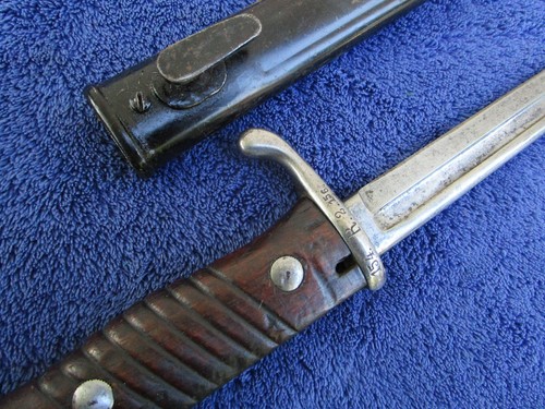 ORIGINAL GERMAN IMPERIAL M1898 QUILBACK BAYONET AND SCABBARD MADE BY ERFURT