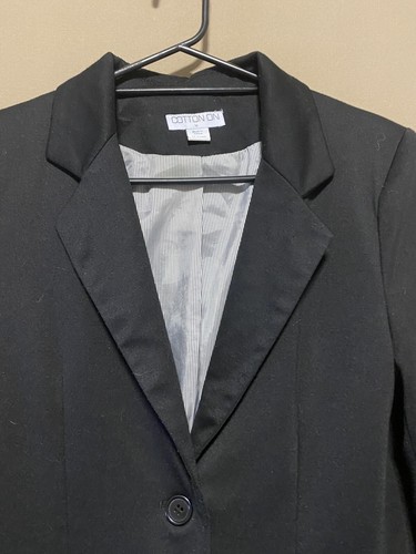 Cotton On. Black Blazer. Size Medium. - Picture 2 of 6