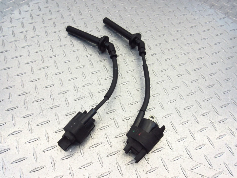 Lote de bujías de bobina de encendido Yamaha YZFR3 R3 2016 15-20 fabricante de equipos originales Foto 3 de 4