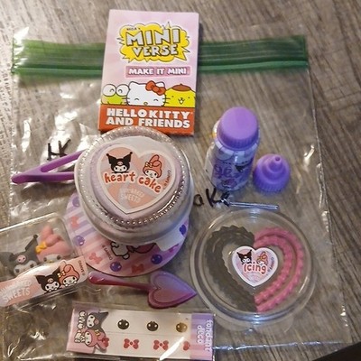 MGA Mini Verse Hello Kitty and Friends DIY Heart Cake Miniature Set 