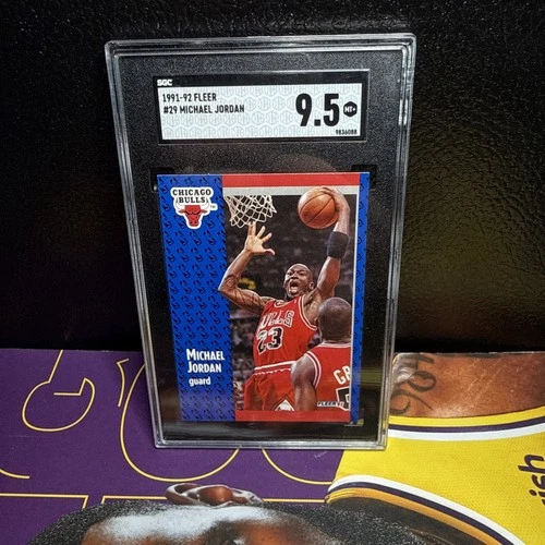 1991-92 Fleer Basketball #29 Michael Jordan SGC 9.5 Mint +
