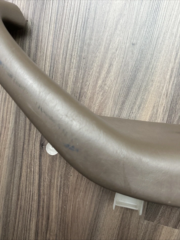 Toyota Tundra 2001-2007 panel puerta trasera derecha manija reposabrazos marrón Foto 4 de 4