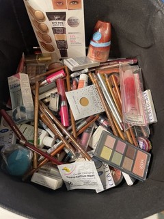 Bulk Cosmetics Mixed Makeup Lot Loreal Revlon Milani NYX Maybelline Samples Full