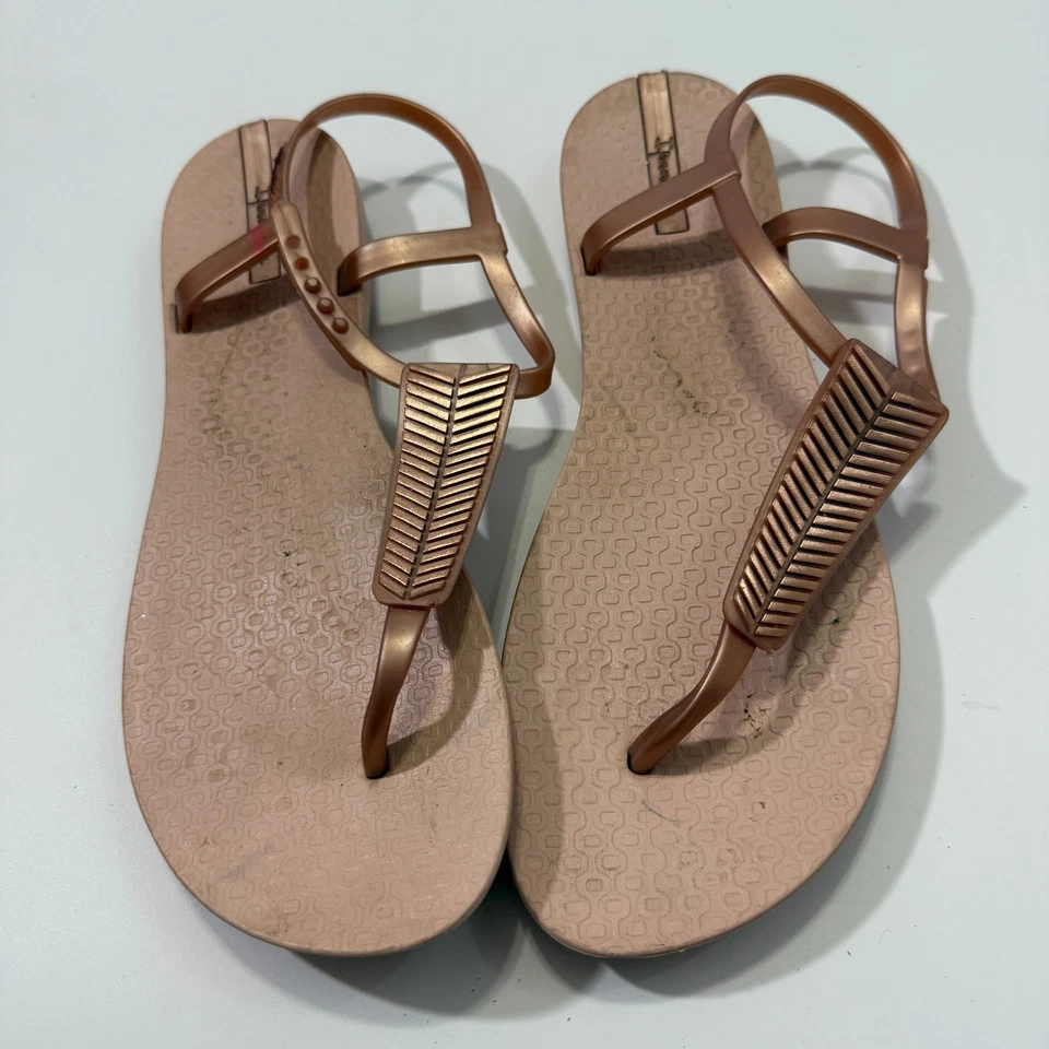 Sujetador Ipanema Oro Rosa Metálico Correa en T Sandalia Tanga Correa en el Tobillo Talla 10 39/40 Foto 2 de 4