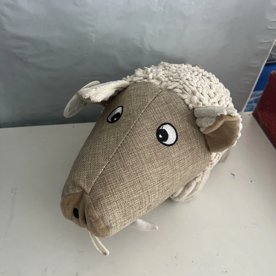 Warthog Dog Toy with Squeaker and Crinkle Ears Puppy Fetch Toss Play by Petlou - Imagem 4 de 4