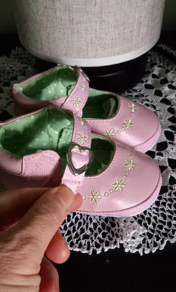 Nuevo Regalo Bebé Niña Rosa Flores Zapatos Accesorios 6-12M Foto 2 de 4