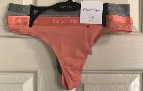 Calvin Klein Tangas Bragas Mujer Pequeña 2 par (banda de melocotón \u0026 Gris)  de espesor NUEVO con etiquetas | eBay