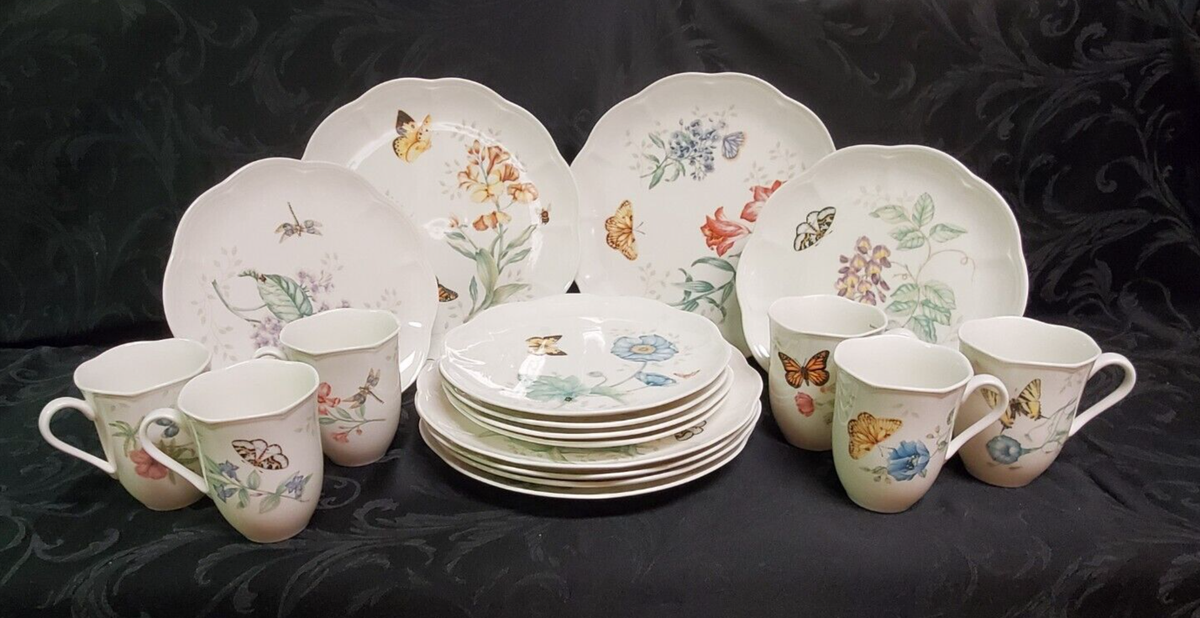 Lenox BUTTERFLY MEADOW 18 piece set (Service for Six)