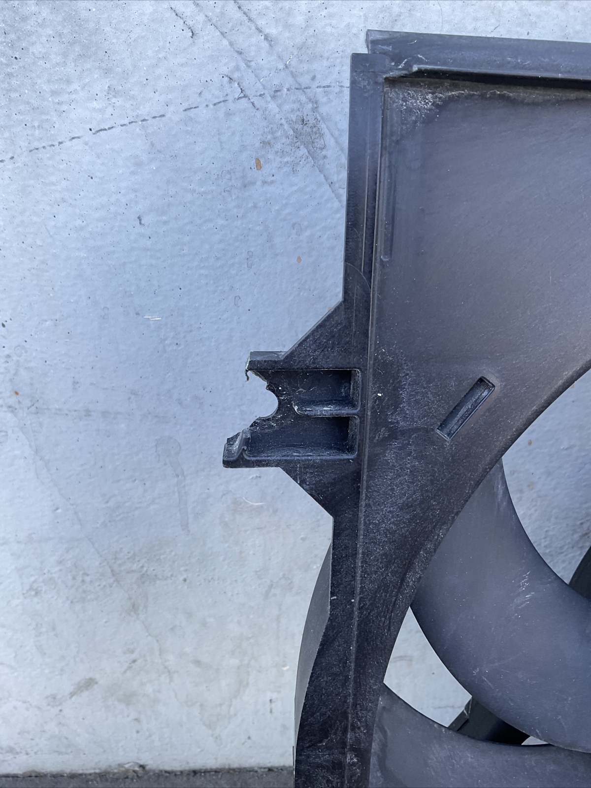 06-10 Bentley GTC GT Flying Spur Electric Cooling Fan OEM 3W0121191C Blade Crack
