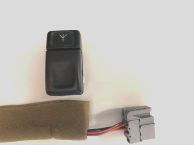 Volvo S70 Grey Power Antenna Aerial Switch IPD RARE 9447386 for