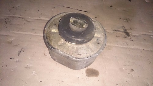 VW T4 1.9D 70X0A Motorlager / Getriebelager Motor Lager