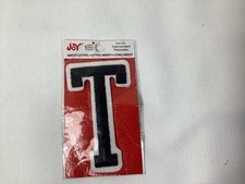 JOY LETTRE UNIVERSITAIRE À REPASSER BLANCHE ET BLEUE "T" 1,75" X 3" NEUVE DANS SON EMBALLAGE