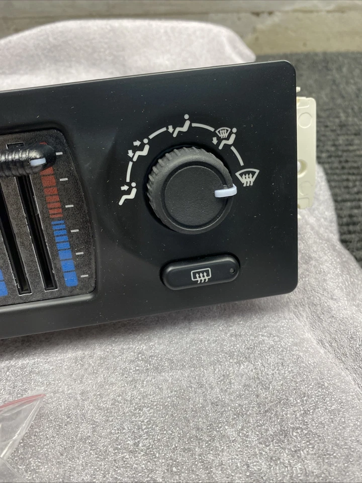 Dorman 599-210XD Patented Climate Control Module - Image 3 of 4