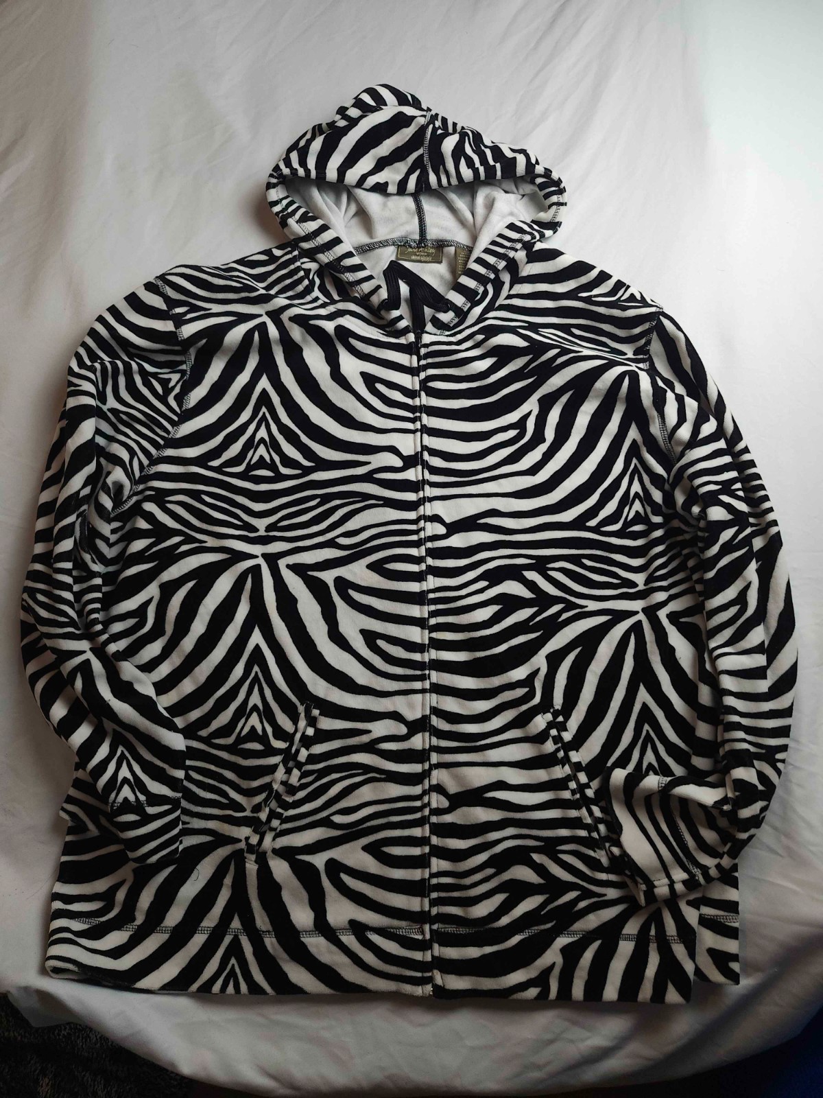 Jane Ashley Hoodie Sweatshirt Womens Size 2X White Black Zebra Print Full Zip