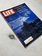 Vintage Issue of LIFE Magazine From June 14 1963 In Very Good Condition Vintage Issue of LIFE Magazine From June 14 1963 In Very Good Condition