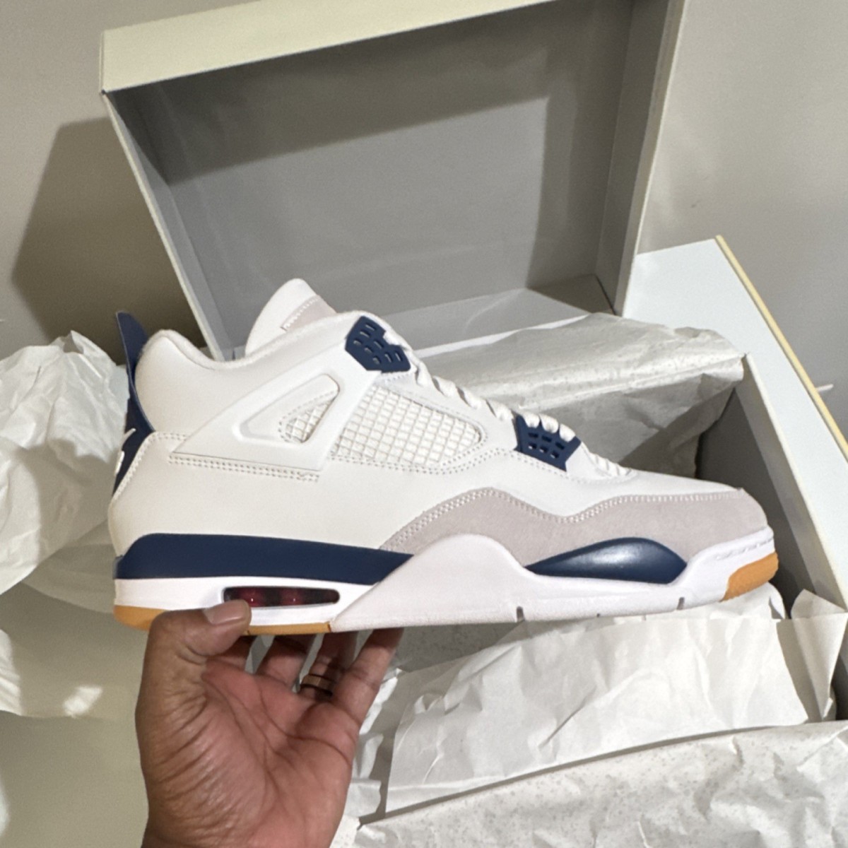 Nike SB x Air Jordan 4 Retro SP Summit White Navy Gum DR5415-100 