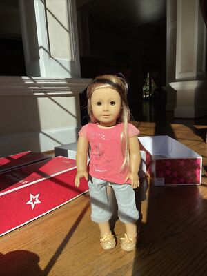 American Girl Isabelle Doll - COMES WITH EARS PIERCED + EARRINGS + Fully Clothed