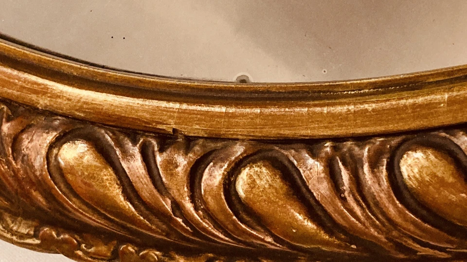 Beautiful  MCM Heavy Wood Round Framed Mirror with Gold And Copper Gilding - Image 4 of 4
