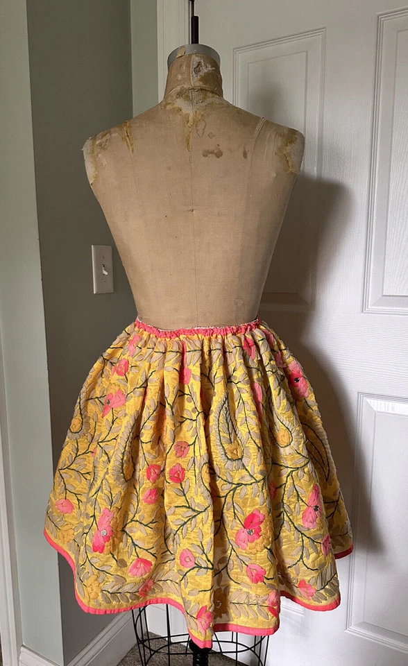 Falda Floral Amarilla Rodilla Completa Talla S Boho Verano Bordada Étnica Hecha a Mano Foto 4 de 4