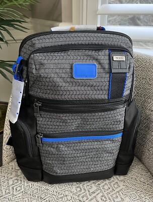 TUMI Parrish Backpack 黒 美品 2024年 正規店購入 NWT TUMI Parrish Backpack Charcoal with Chevron Blue Trim & Blue