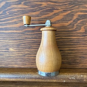 RARE vintage PeDe Peter Dienes nutmeg Grinder Appx 1950’s Made In holland