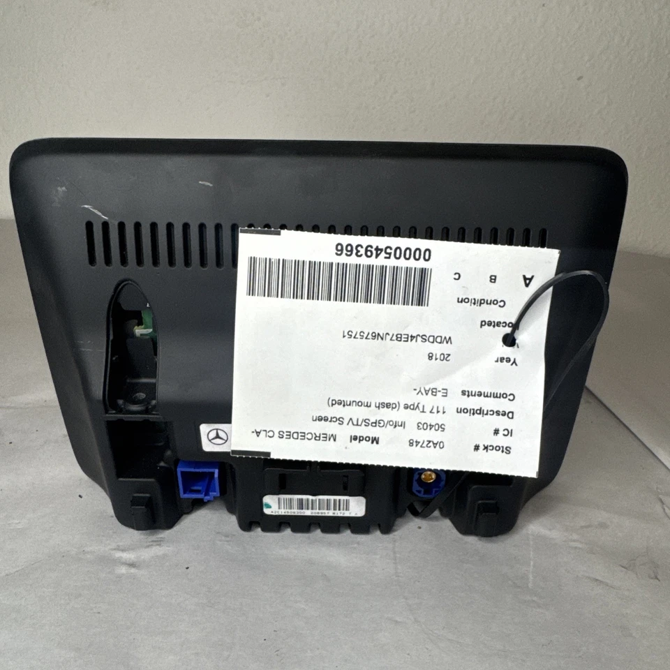 Monitor de pantalla de navegación frontal 14-20 Mercedes W117 CLA250 GLA180 OEM Foto 4 de 4