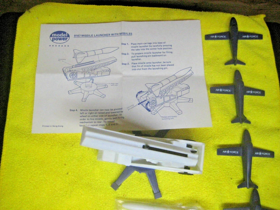 HO MODEL POWER MISSILE LAUNCHER, WITH MISSILES & AIRPLANES #9167AF - Image 2 of 4