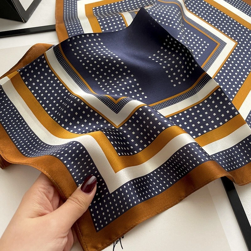 Bufanda cuadrada 100 % seda morera 20" mujer pañuelo envolvente azul samll lunares Foto 3 de 4