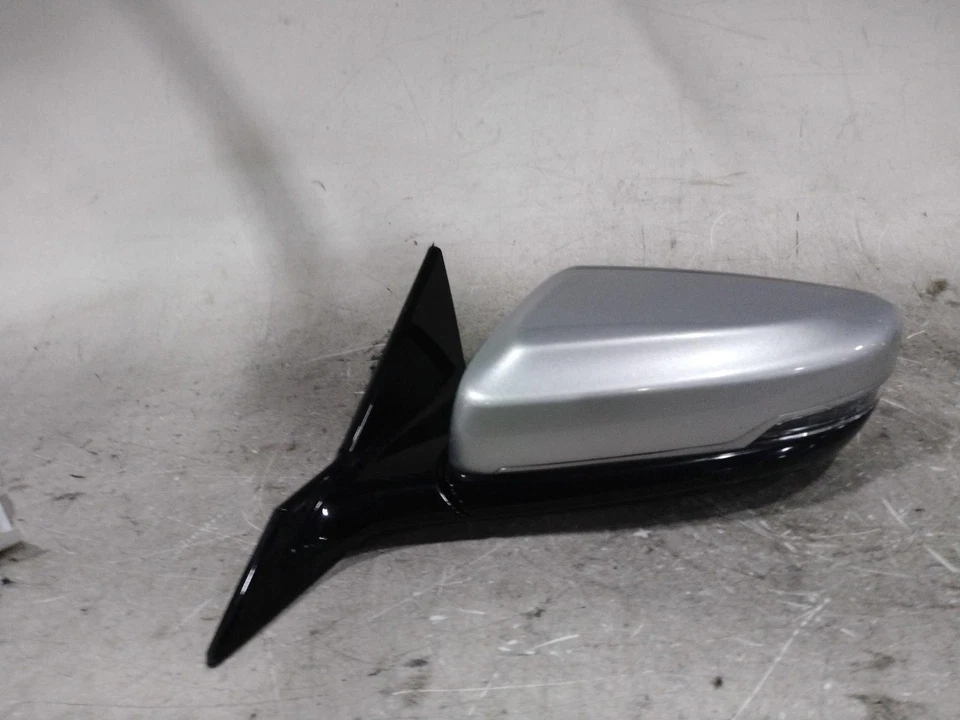 Espejo retrovisor de puerta izquierdo usado se adapta a: Cadillac Cts 2018 eléctrico sin atenuación automática opt DR Foto 2 de 4