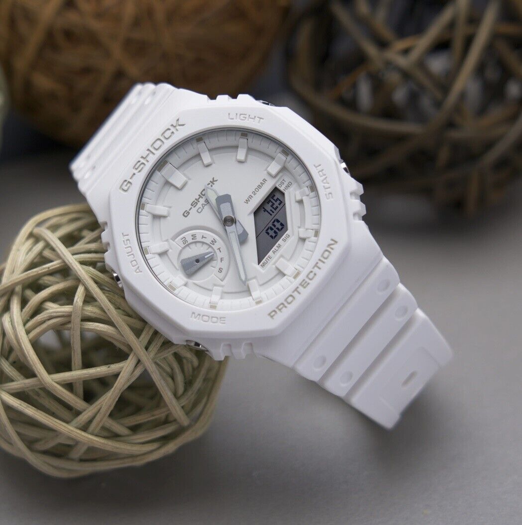 Casio G-Shock GA-2100-7A7 Tone On Tone Analog Digital White Casio G-Shock GA-2100-7A7 Tone On Tone Analog Digital White