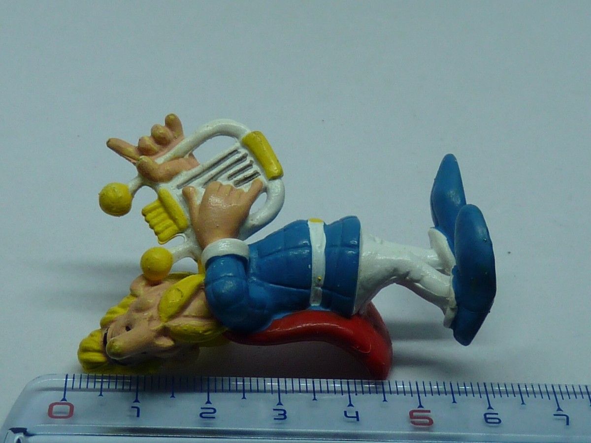 FIGURINE ANCIENNE PVC ASTERIX * Assurancetourix le barde