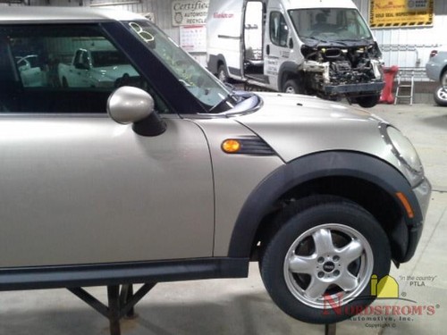 2007 Mini Cooper AC Condenser - Picture 6 of 12