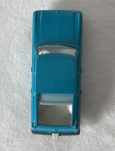 Vintage Playworn MATCHBOX LESNEY 42 Studebaker Lark Wagonaire Toy Car #38-597 - Picture 3 of 11