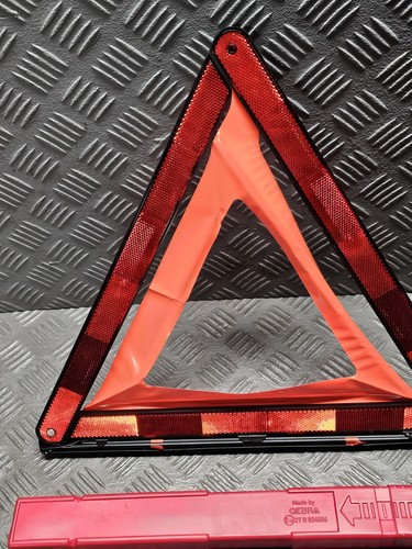 AUDI TRIANGOLO ALLARME PERICOLO EMERGENZA 8K0860251 - Foto 11 di 13