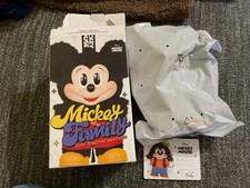 AUTHENTIC GOOFY Disney MICKEY FAMILY plushie NEW IN BOX