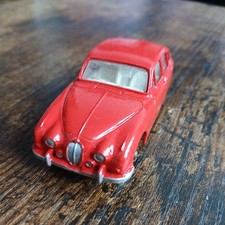 DINKY TOYS #195 JAGUAR 3.4 LITRE 