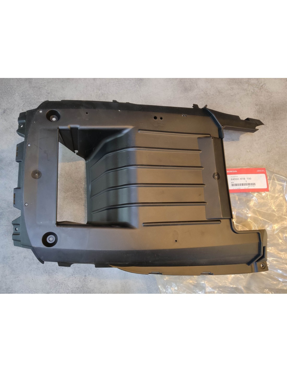 Sabot Forza 350 Honda 2021 2022 2023 bas de caisse plastique noir 64350K1BT00