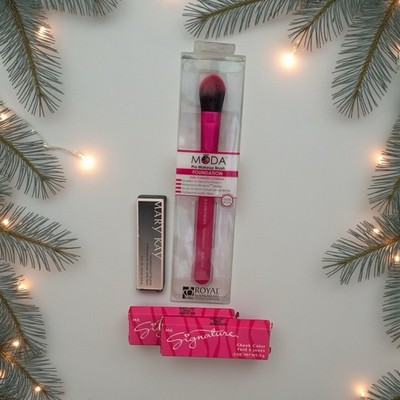 4pc Gift Set Mary Kay Nourishine Plus Lip Gloss Au Naturel #047933 and Blush NIB