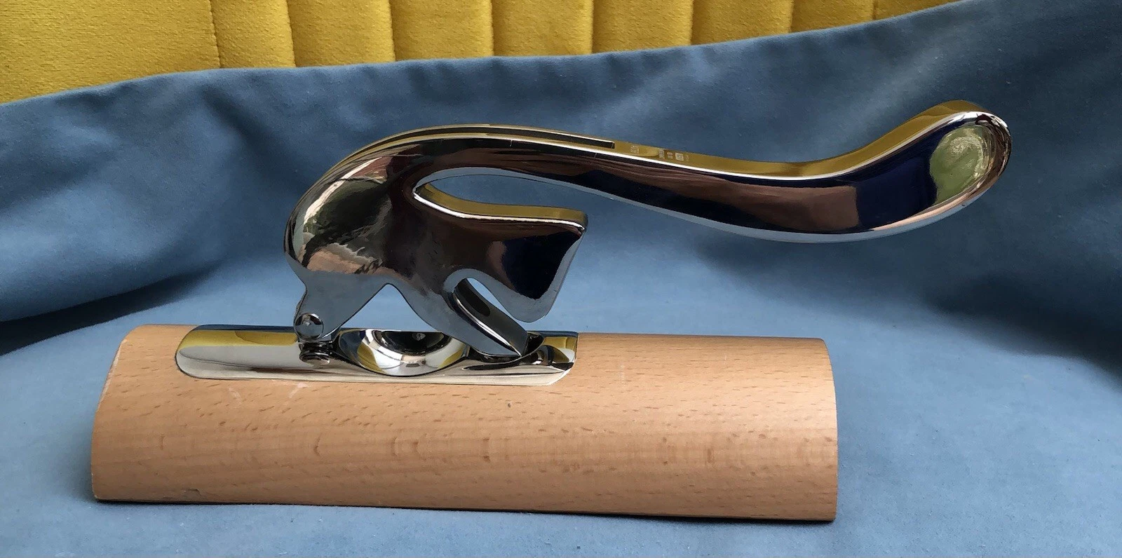 Alessi Andrea Brazini Squirrel Nut Cracker New Boxed
Opens in a new window or tab