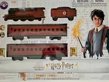 Lionel Hogwarts Express 28pc Battery Train Set Harry Potter Model NEW FREE SHIP