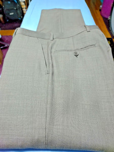 pronto uomo mens wool dress pants, 28' waist, 31" inseam, never worn