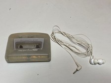 AIWA HS-PS001 STEREO CASSETTE PLAYER AUTOMATIC STOP DC3V with Earphones