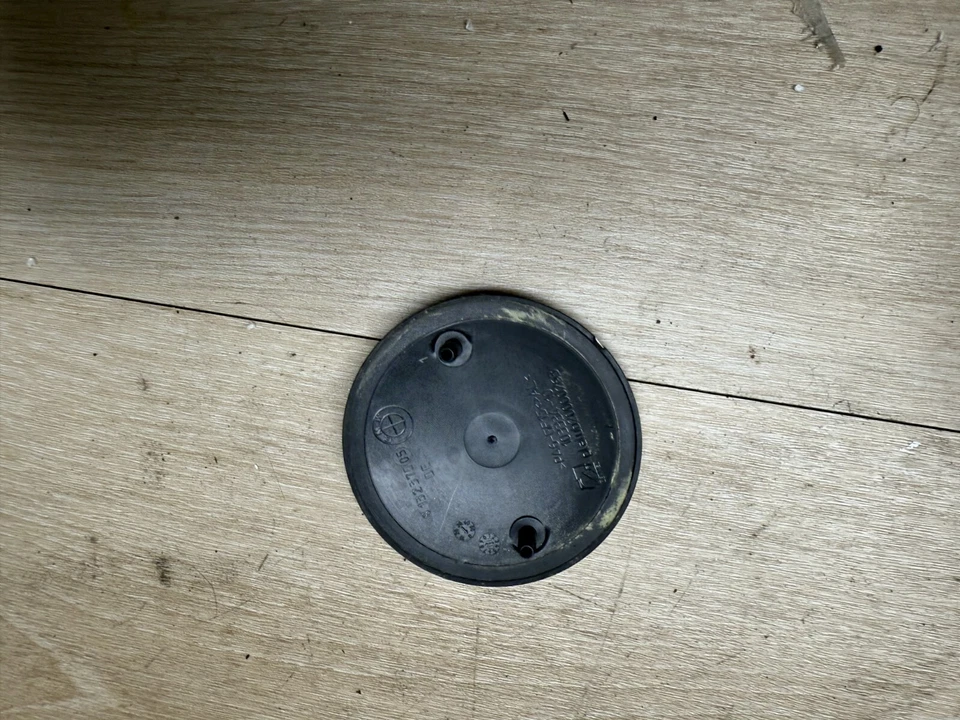 BMW OEM M5 M6 750I 650I 335 00-16  FRONT HOOD EMBLEM LOGO BADGE - Image 2 of 3