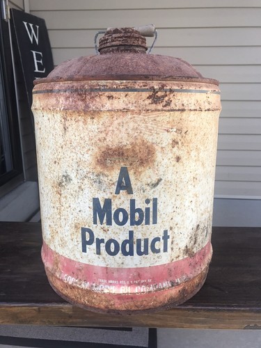 Vintage "A Mobil Product" 5 Gallon Gear Lubricant Can Pegasus Socony Mobil Oil