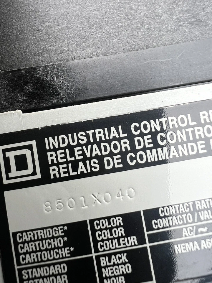 RELÉ DE CONTROL CUADRADO D 8501X020 / 8501X020 Foto 3 de 3