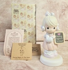Enesco Precious Moments Collections Sharing Begins In The Heart 520861 SIGNED