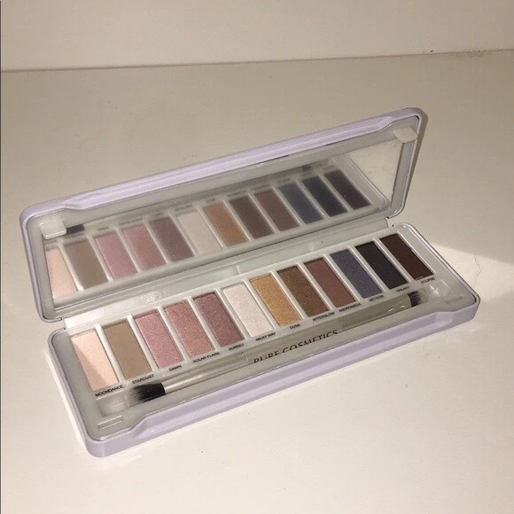 Eyeshadow Palette! 12 Colors!! With Brush NEW IN BOX BY Pure Cosmetics - Image 3 of 4