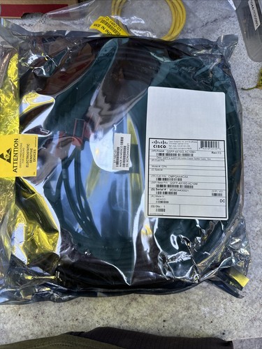 NEW SEALED GENUINE CISCO QSFP-4X10G-AC10M - 4xSFP10G Active Copper Splitter 10M - Picture 2 of 3