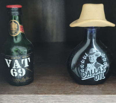 Konvolut Miniaturflaschen Whisky & Likör: VAT 69, Johnnie Walker, Grant s